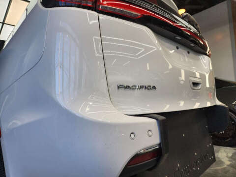 2024 Chrysler Pacifica Touring