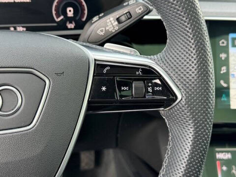 2023 Audi e-tron S quattro Premium Plus