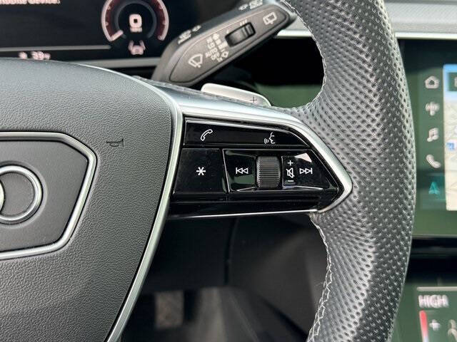 2023 Audi e-tron S quattro Premium Plus