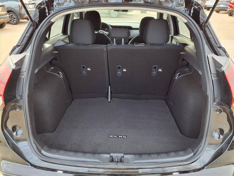 2025 Nissan Kicks Play S