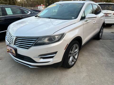2015 Lincoln MKC for sale at Azteca Auto Sales LLC in Des Moines IA