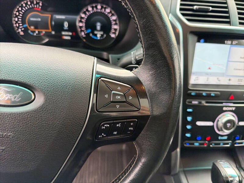 2017 Ford Explorer Platinum