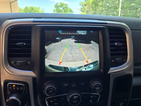 2017 RAM 1500 SLT