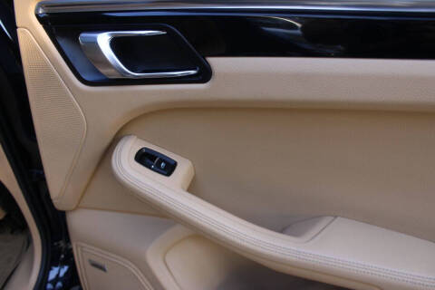 2015 Porsche Macan S
