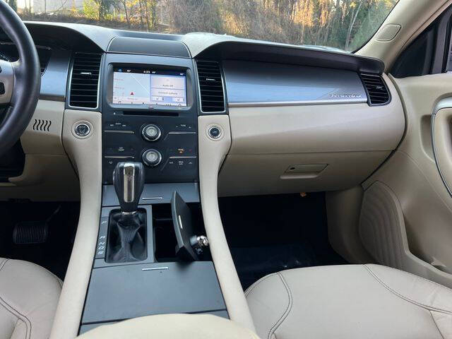 2016 Ford Taurus SEL