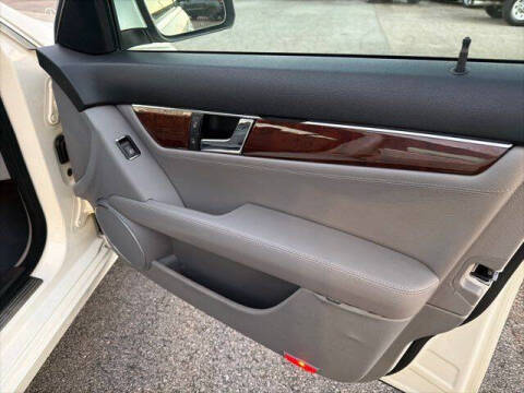 2008 Mercedes-Benz C-Class C 300 Luxury 4MATIC