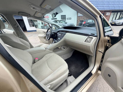 2011 Toyota Prius Two