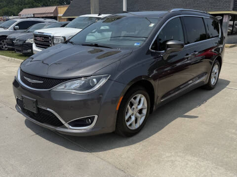 2020 Chrysler Pacifica Touring L 35th Anniversary