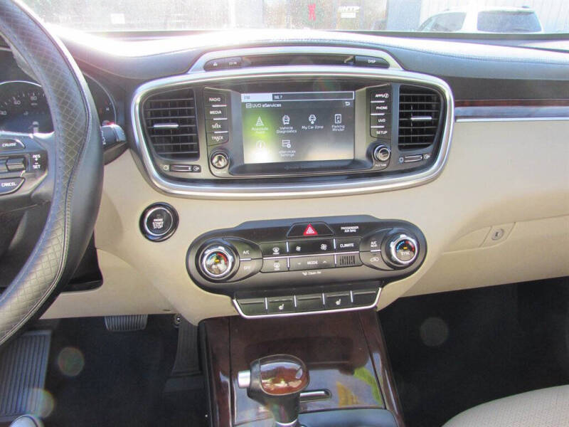 2018 Kia Sorento EX V6