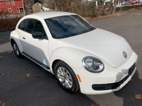 2013 Volkswagen Beetle for sale at QUINN'S AUTOMOTIVE in Leominster MA