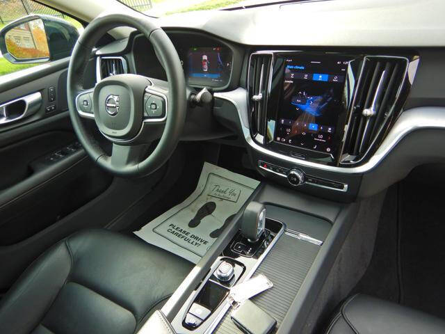 2025 Volvo S60 B5 Core