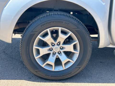2019 Nissan Frontier SL