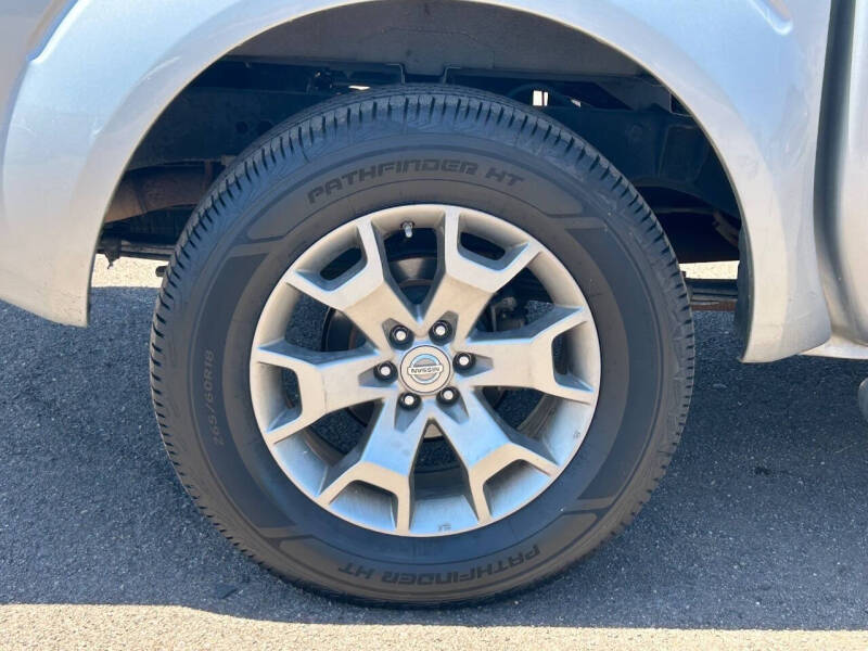 2019 Nissan Frontier SL