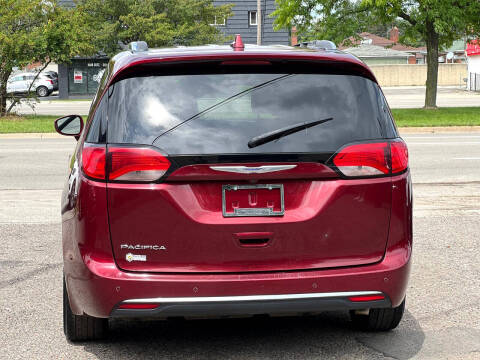 2020 Chrysler Pacifica Touring L