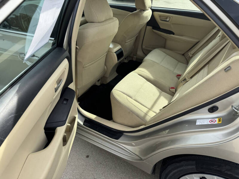 2017 Toyota Camry LE