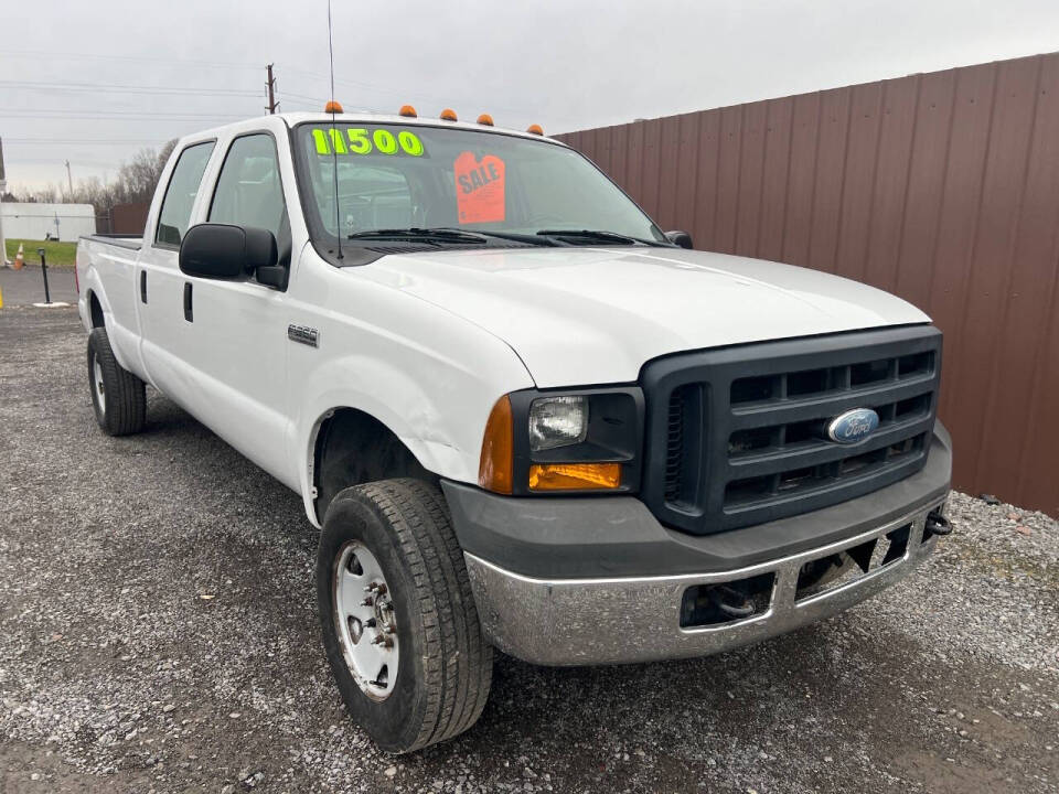 2006 Ford F-250 Super Duty XL's photo