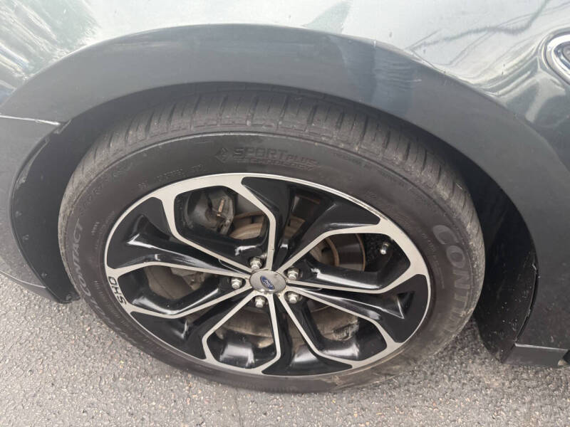 2016 Ford Taurus SHO