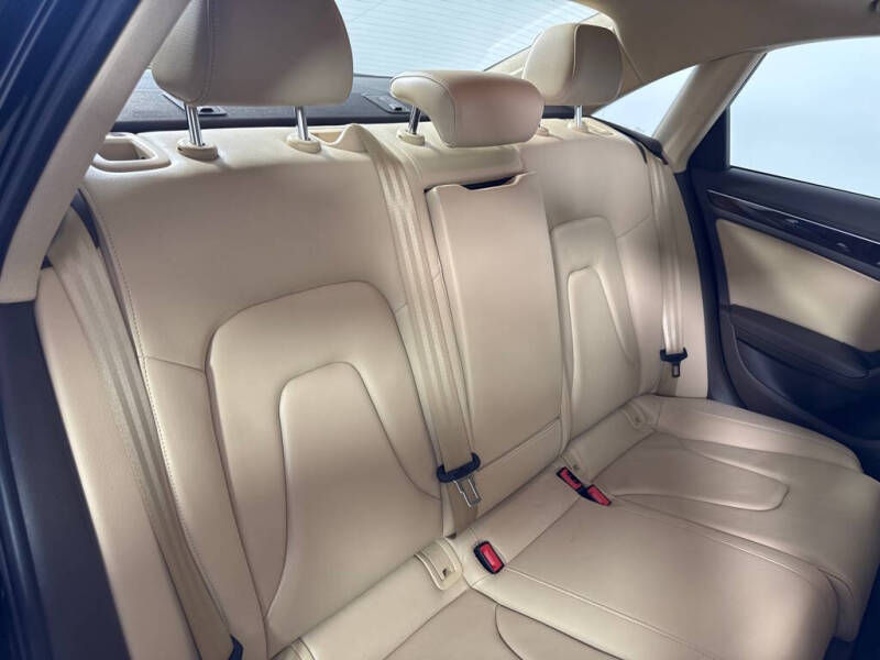 2016 Audi A4 2.0T quattro Premium Plus