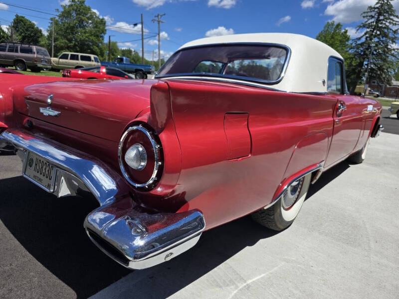 1957 Ford Thunderbird