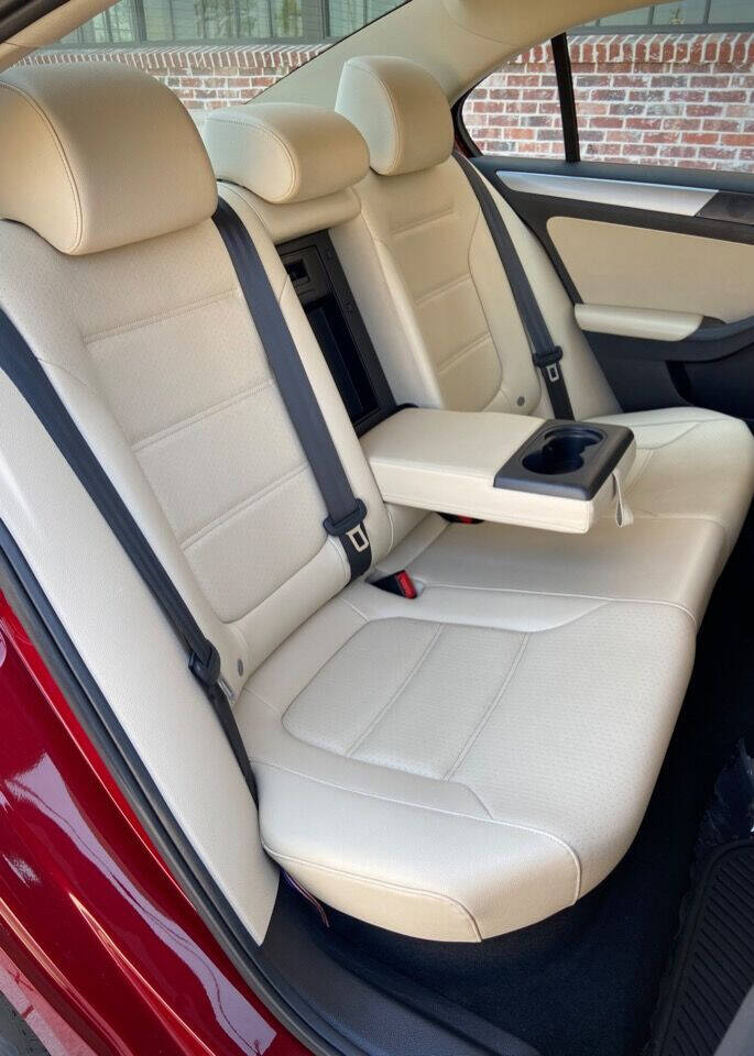 2017 Volkswagen Jetta 30