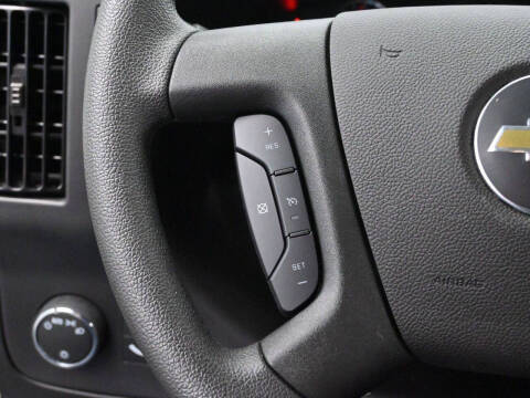 2025 Chevrolet Express LT 3500