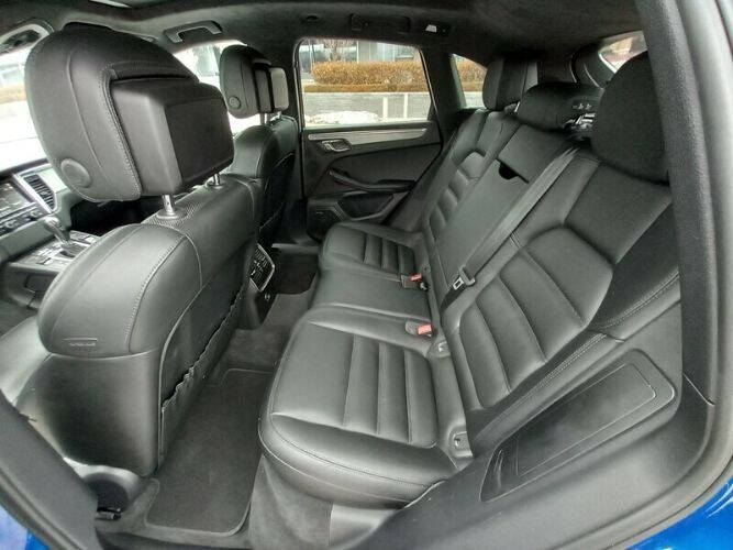 2016 Porsche Macan Turbo