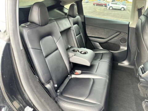 2025 Tesla Model Y Long Range