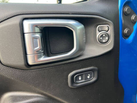 2022 Jeep Gladiator Willys