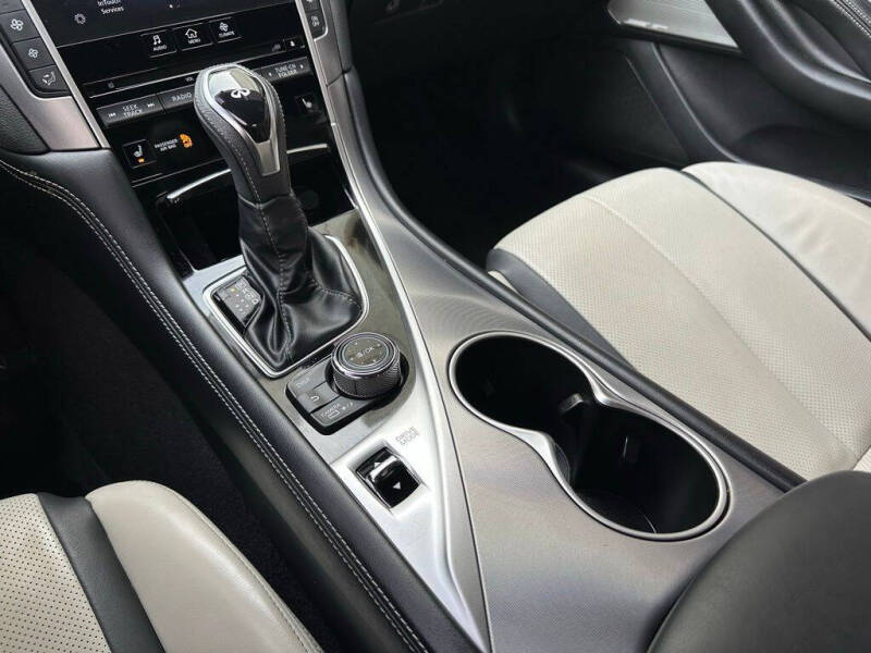 2022 Infiniti Q60 3.0T Luxe