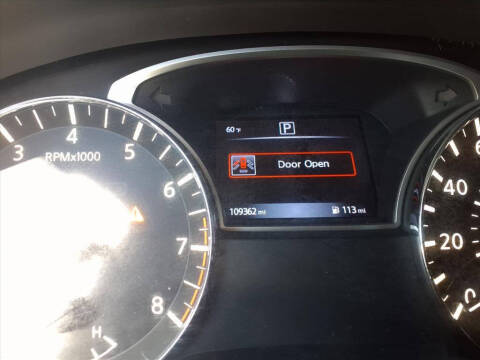 2017 Nissan Pathfinder S