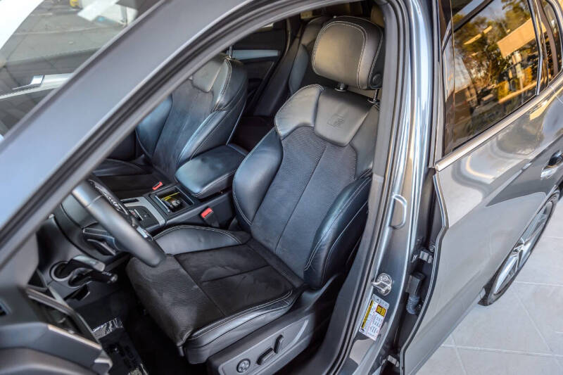 2018 Audi SQ5 3.0T quattro Premium Plus