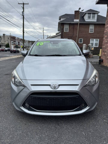 2020 Toyota Yaris Hatchback LE