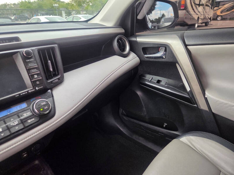 2017 Toyota RAV4 Limited