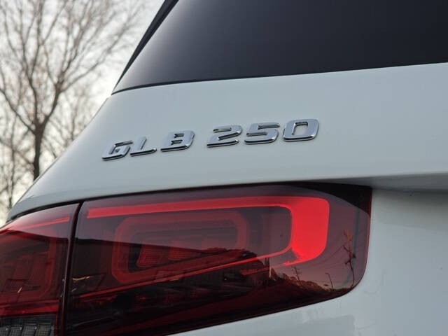 2022 Mercedes-Benz GLB GLB 250