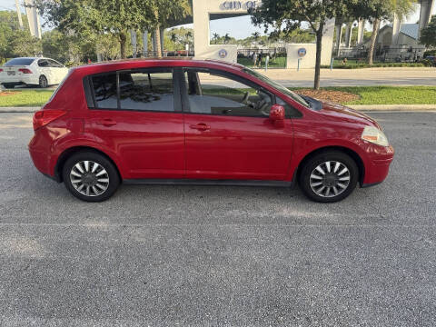 2010 Nissan Versa 1.8 S