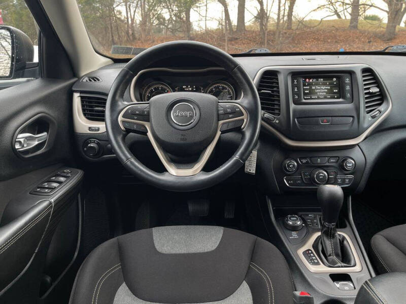 2016 Jeep Cherokee Sport Altitude