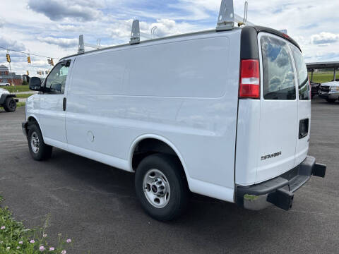2023 GMC Savana 2500