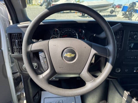 2023 Chevrolet Express 2500