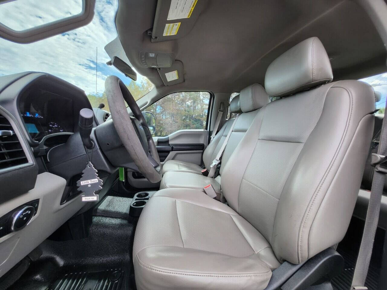 2017 FORD F-250 Pickup - $31,995