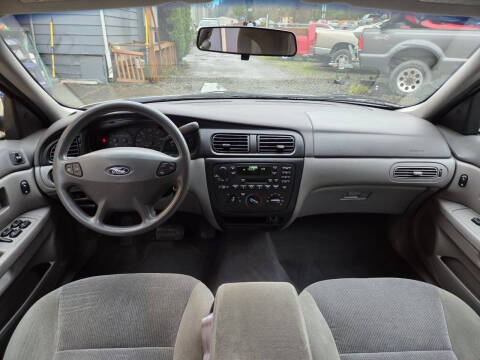 2000 Ford Taurus SE