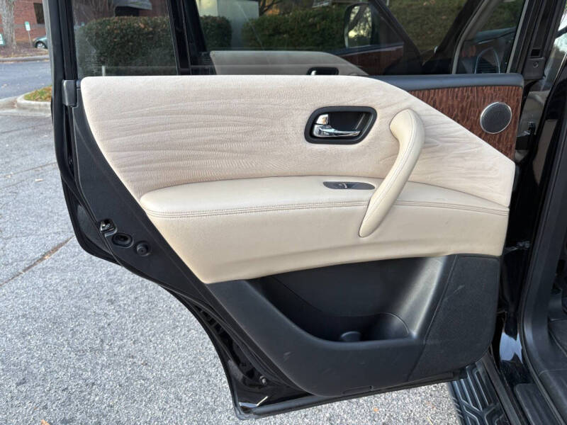 2017 Nissan Armada SV