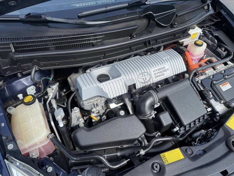 2013 Toyota Prius Two