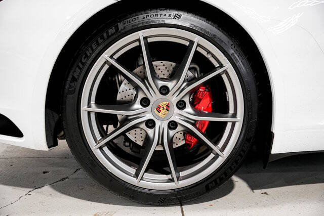 2019 Porsche 911 Carrera S