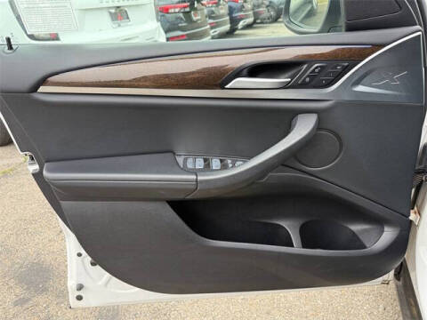 2023 BMW X4 xDrive30i