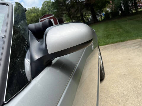 2005 Ford Thunderbird Deluxe