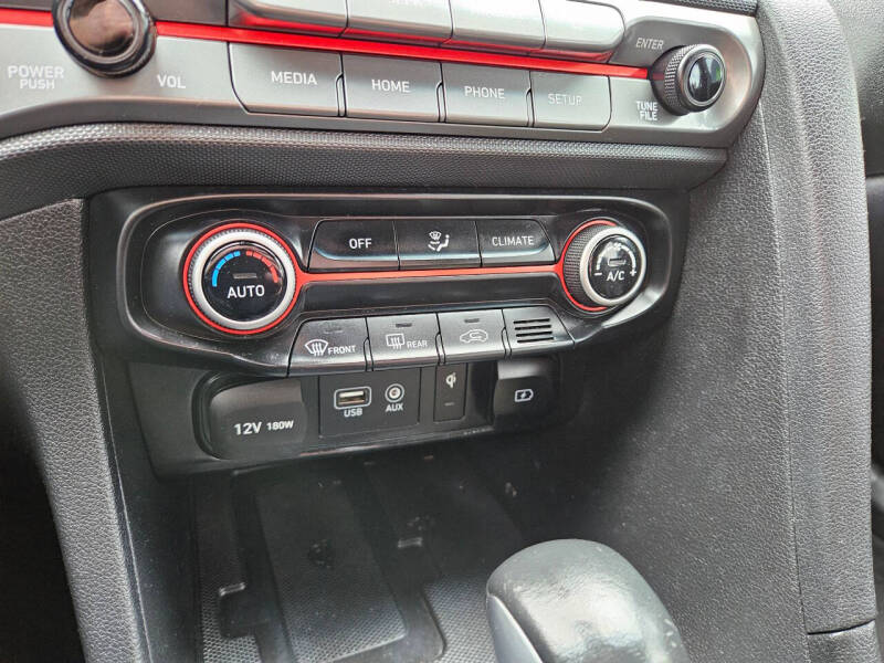 2019 Hyundai Veloster