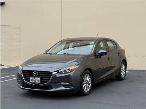 2017 Mazda MAZDA3 Sport