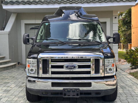 2010 Ford E-Series E-350 SD XLT