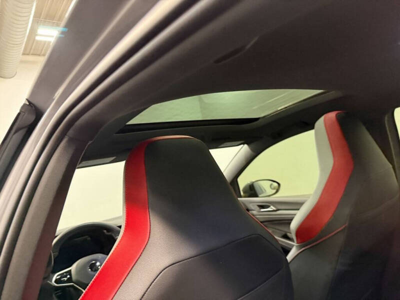 2022 Volkswagen Golf GTI Autobahn