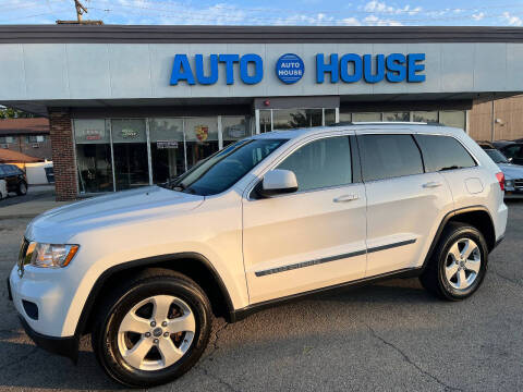 2013 Jeep Grand Cherokee for sale at Auto House Motors in Downers Grove IL